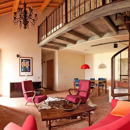 Tuscany Forever Famiglia Apartments Volterra Bagian luar foto