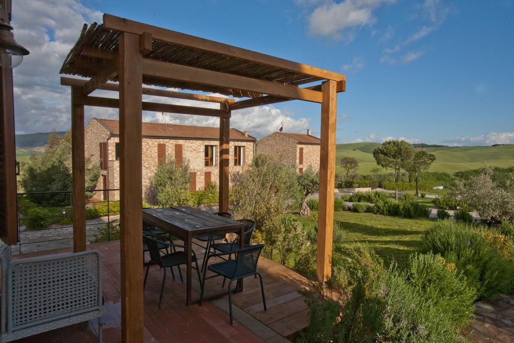 Tuscany Forever Famiglia Apartments Volterra Bagian luar foto