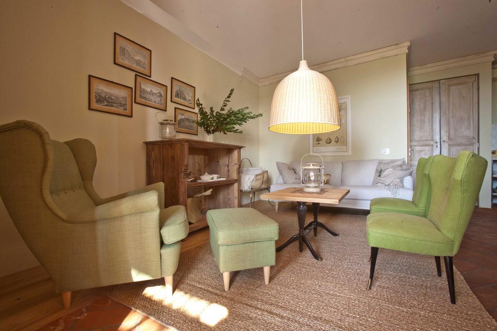Tuscany Forever Famiglia Apartments Volterra Bagian luar foto
