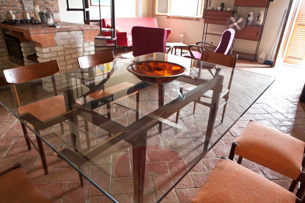 Tuscany Forever Famiglia Apartments Volterra Bagian luar foto