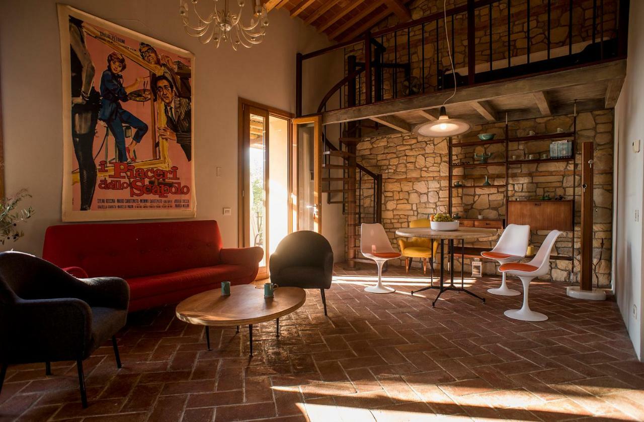 Tuscany Forever Famiglia Apartments Volterra Bagian luar foto